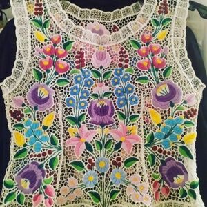 Brand new Hungarian Kalocsa hand embroidered vest size S
